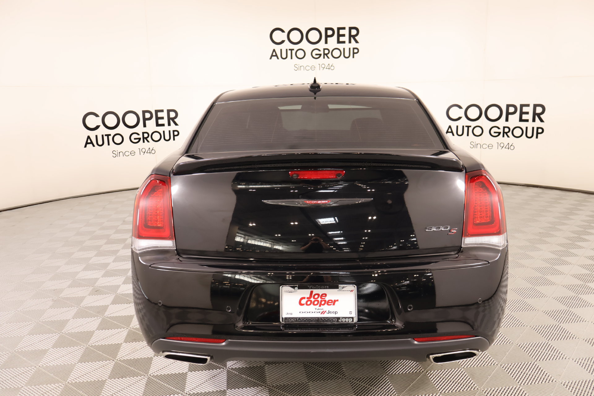 Used 2023 Chrysler 300 S w/ Comfort Group RWD image 23