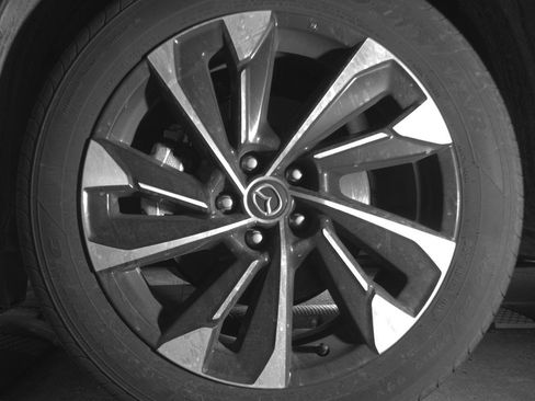 Used 2025 MAZDA CX-50 2.5 Hybrid w/ Premium Plus Pkg image 12