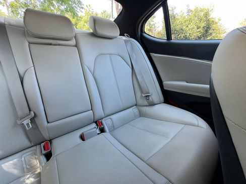 Used 2025 Genesis G70 2.5T AWD/4WD image 39