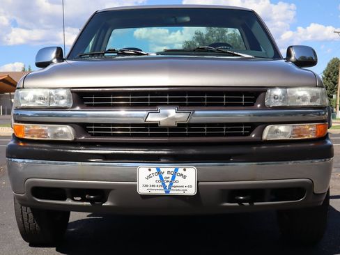Used 1999 Chevrolet Silverado 2500 LS w/ Firm Ride Suspension Pkg AWD/4WD image 13