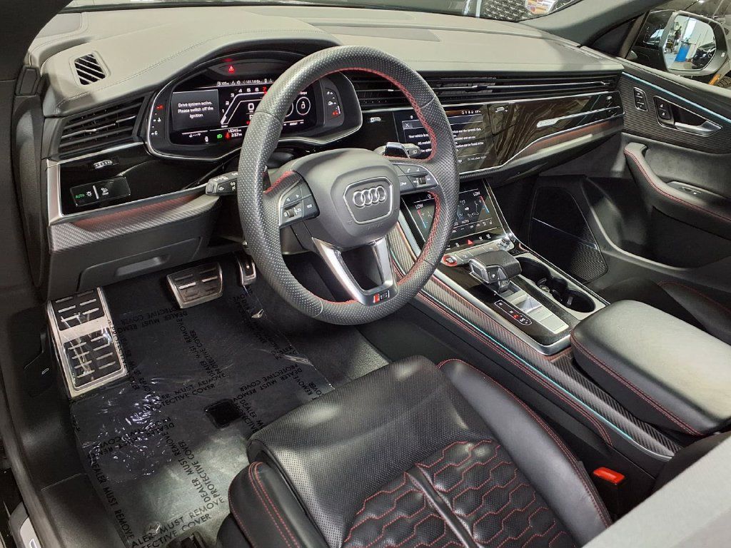 Used 2024 Audi RS Q8 AWD/4WD image 3