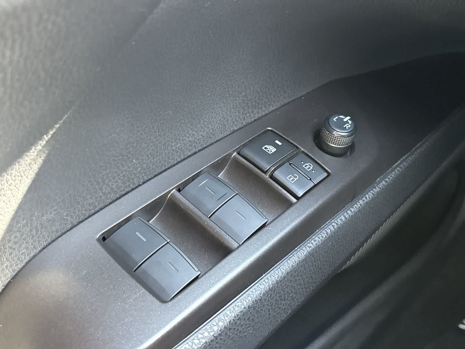 Used 2024 Toyota Camry SE FWD image 23