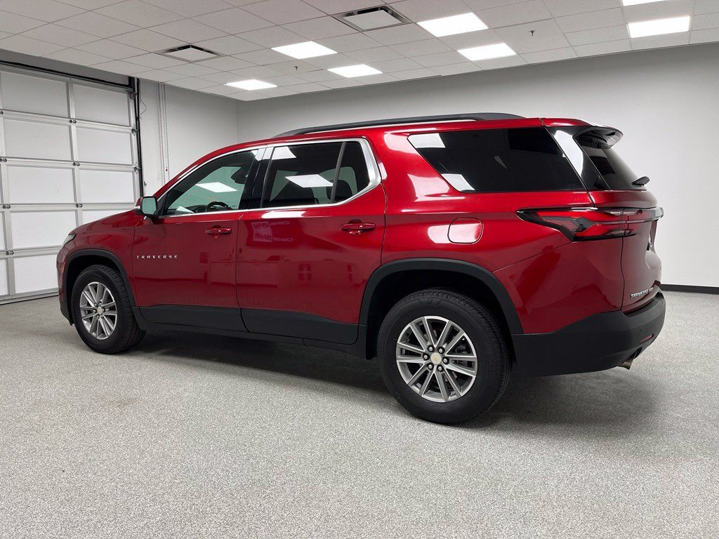Used 2023 Chevrolet Traverse LT AWD/4WD image 7