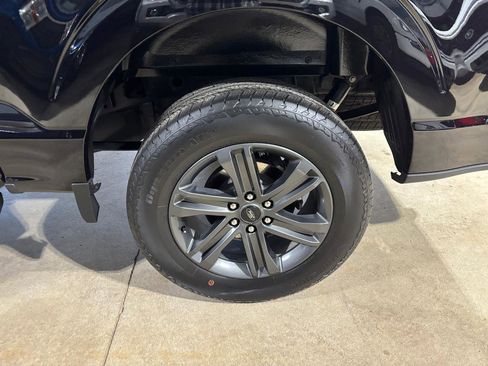 Used 2023 Ford F150 Lariat w/ Equipment Group 502A High image 27