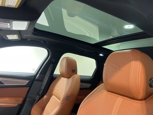 New 2026 Jaguar F-PACE R-Dynamic S image 19