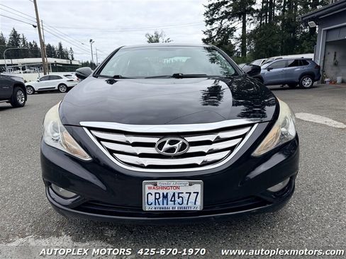 Used 2012 Hyundai Sonata SE FWD image 2