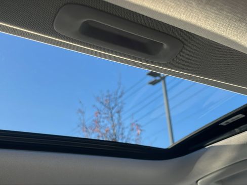 Used 2018 Hyundai Kona Limited image 25