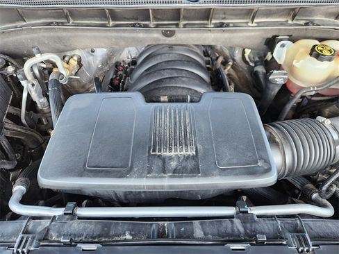 Used 2021 Chevrolet Tahoe Z71 w/ Luxury Package image 33