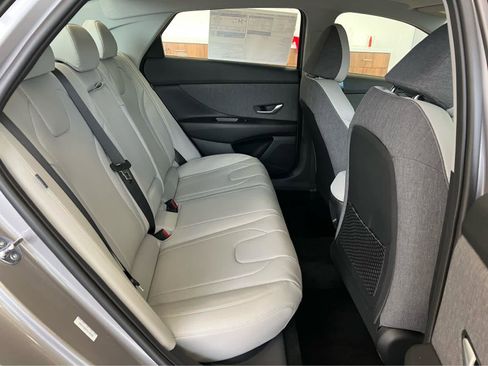 New 2026 Hyundai Elantra Limited FWD image 26