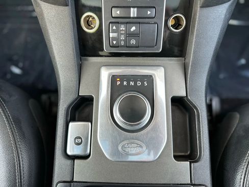Used 2014 Land Rover LR4 HSE image 25