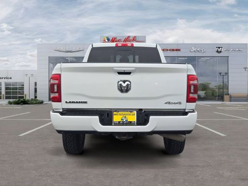 Used 2024 RAM 2500 Laramie AWD/4WD image 4