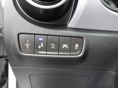 Used 2019 Hyundai Kona Ultimate image 16