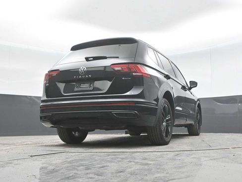 Used 2022 Volkswagen Tiguan SE R-Line AWD/4WD image 56