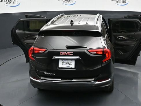 Used 2021 GMC Terrain SLT image 26
