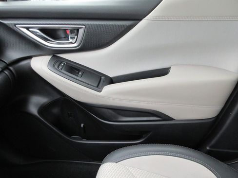 Used 2023 Subaru Forester Premium image 34