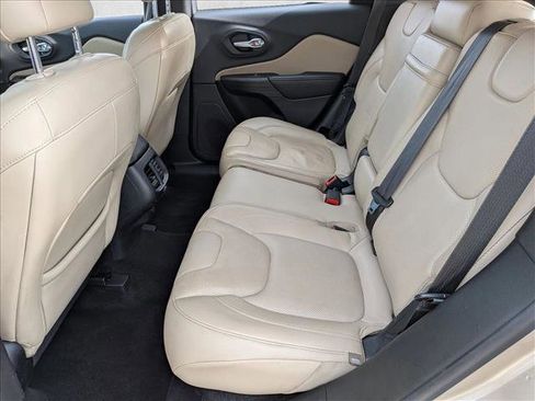 Used 2015 Jeep Cherokee Limited w/ Luxury Group image 20