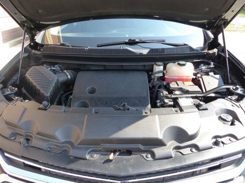 Used 2020 Chevrolet Traverse LT w/ LT Premium Package FWD image 15