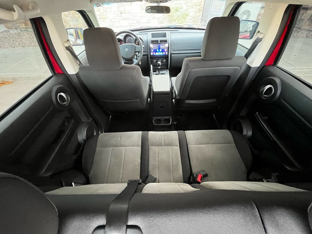 Used 2007 Dodge Nitro SXT RWD image 14