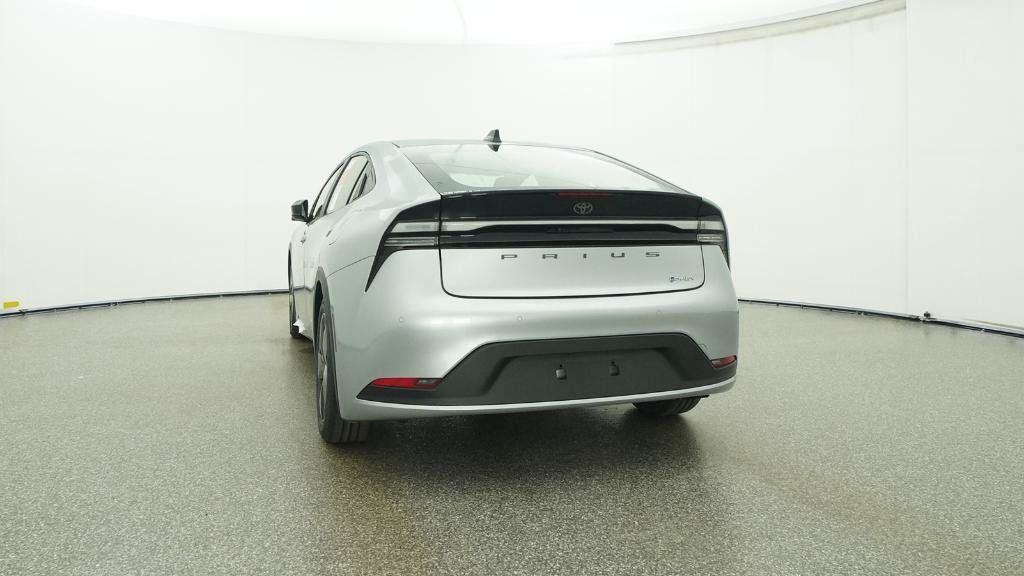 New 2026 Toyota Prius Plug-In Hybrid FWD image 25