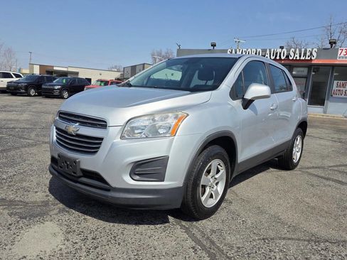 Used 2015 Chevrolet Trax LS image 1