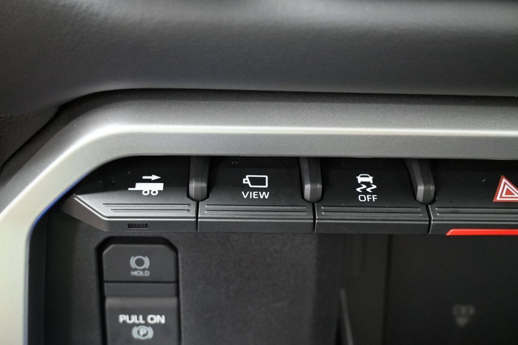 Used 2025 Toyota Sequoia Platinum AWD/4WD image 23
