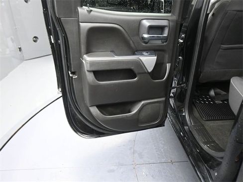 Used 2018 Chevrolet Silverado 1500 LT w/ All Star Edition image 15