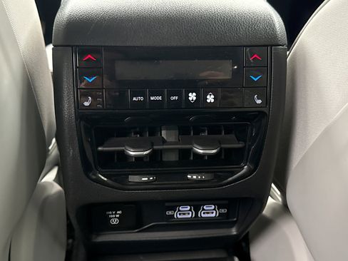 Used 2021 Jeep Grand Cherokee L Overland w/ Advanced Protech Group III image 22