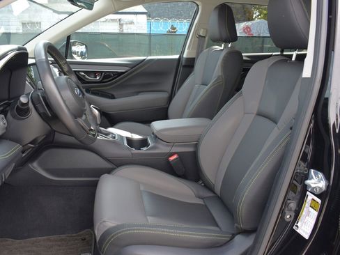 Used 2024 Subaru Outback Onyx Edition AWD/4WD image 11