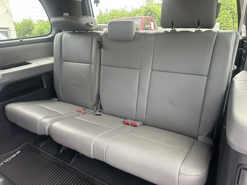 Used 2020 Toyota Sequoia Platinum RWD image 18