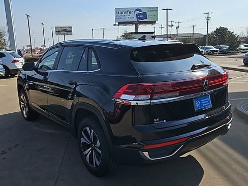 New 2026 Volkswagen Atlas Cross Sport SE FWD image 7