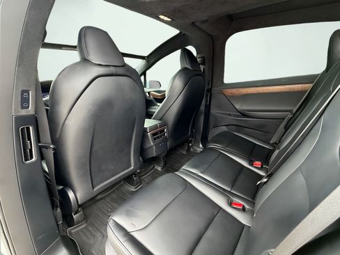 Used 2020 Tesla Model X Long Range AWD/4WD image 28