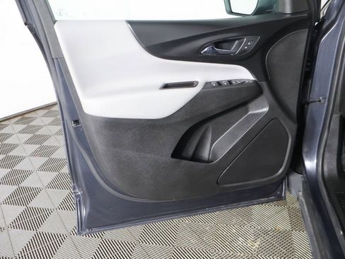 Used 2022 Chevrolet Equinox LS w/ LS Convenience Package image 20