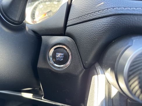 Used 2022 Toyota RAV4 XLE w/ Convenience Package image 18