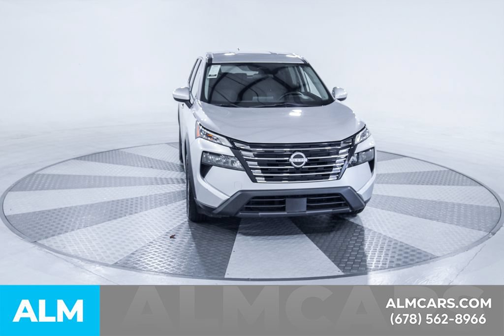 Used 2024 Nissan Rogue SV FWD image 15