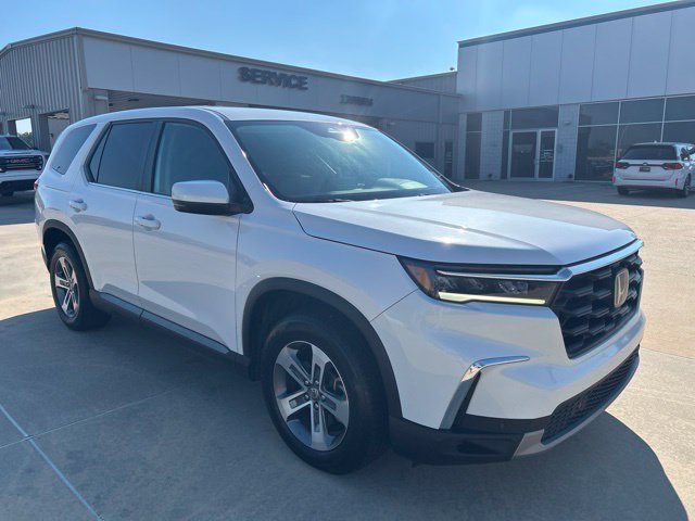 Used 2025 Honda Pilot EX-L image 2