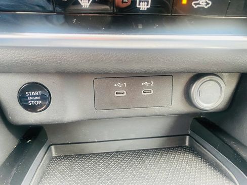 Used 2024 Nissan Rogue S FWD image 16