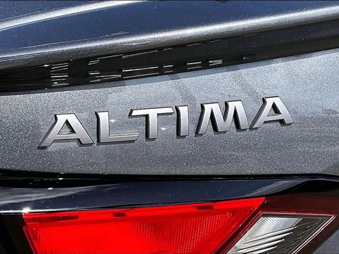 Certified 2024 Nissan Altima 2.5 SV w/ SV Premium Package FWD image 30