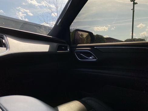 Used 2021 Chevrolet Tahoe Z71 image 20