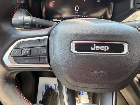 Used 2022 Jeep Compass Trailhawk w/ Trailhawk Elite Group AWD/4WD image 19
