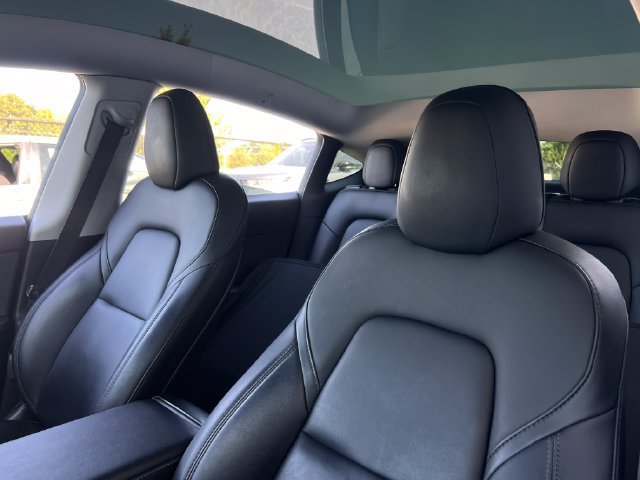 Used 2021 Tesla Model Y 2WD image 13
