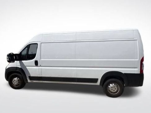 Used 2023 RAM ProMaster 2500 FWD image 3