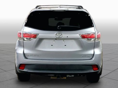 Used 2015 Toyota Highlander XLE AWD/4WD image 5