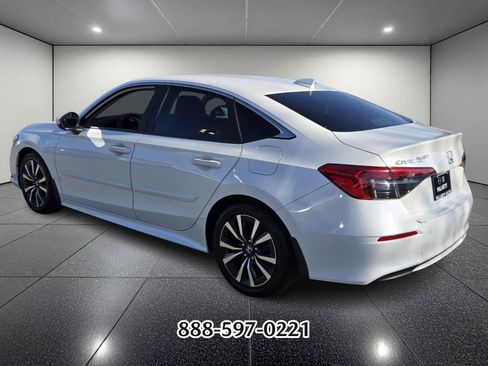 Used 2022 Honda Civic EX image 5