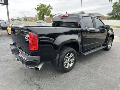 Used 2017 Chevrolet Colorado Z71 AWD/4WD image 7