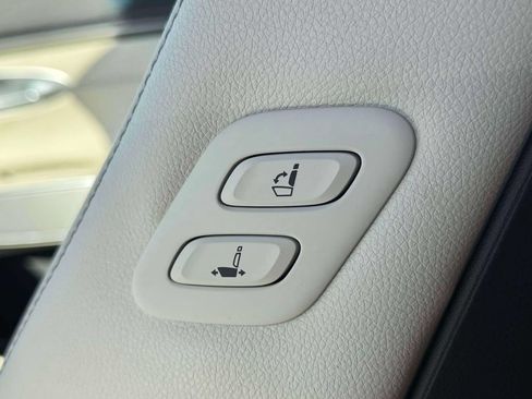 New 2026 Genesis GV70 2.5T Select AWD/4WD image 10