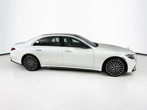 Certified 2022 Mercedes-Benz S 500 4MATIC image 9