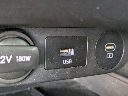 Used 2024 Hyundai Elantra SEL w/ Convenience Package image 21