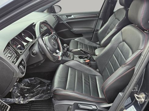 Used 2020 Volkswagen GTI S image 21