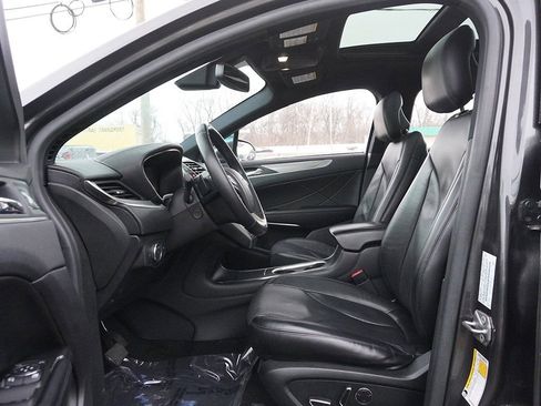 Used 2019 Lincoln MKC Reserve w/ MKC Climate Package image 31