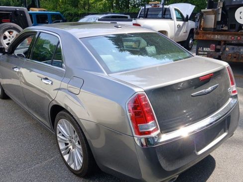 Used 2011 Chrysler 300 C w/ Sound Group RWD image 4
